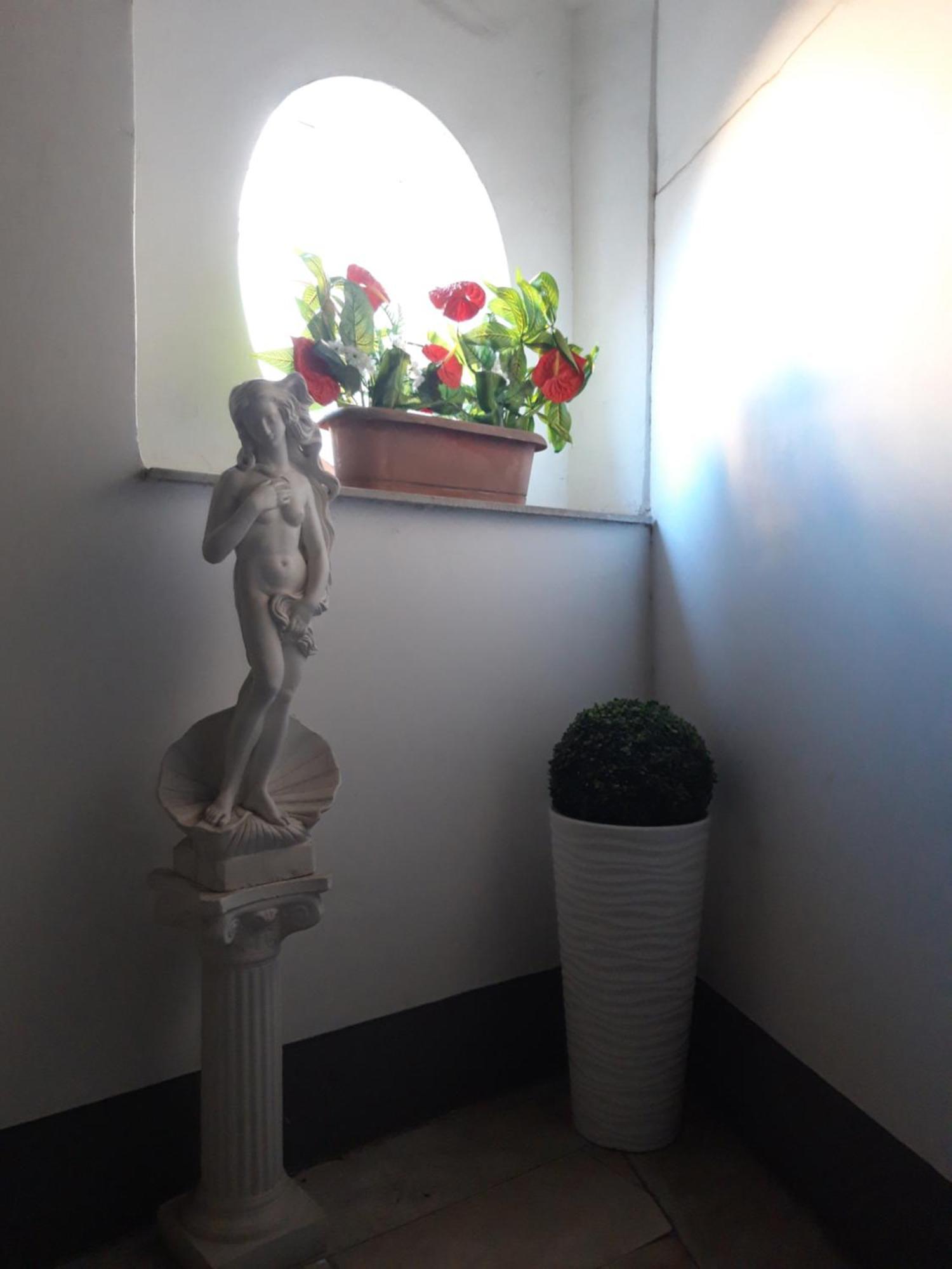La Dimora Di Dora Apartment Napoli Exterior foto